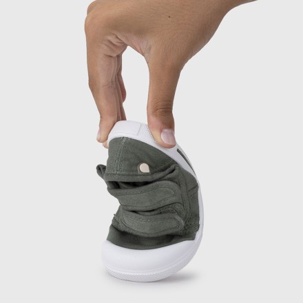 Ténis de Lona com Velcros