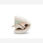 Step Sneakers
