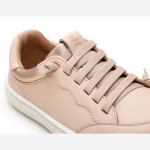 Breeze Sneakers