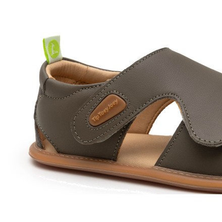 Boomy Sandals