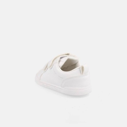Zeus Sneakers