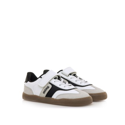 Free Sneakers