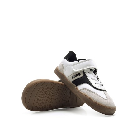 Free Sneakers