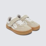 One Sneakers