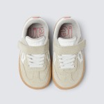 One Sneakers