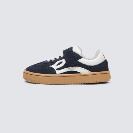 One Sneakers