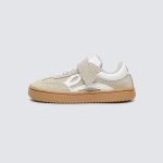One Sneakers