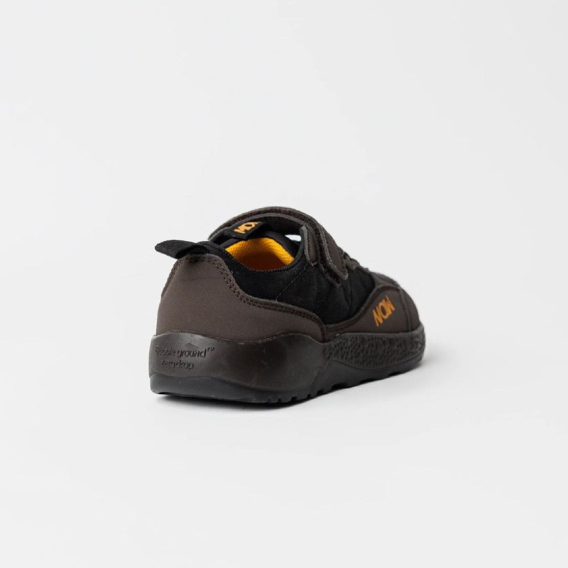 Mud Trail Waterproof Sneakers