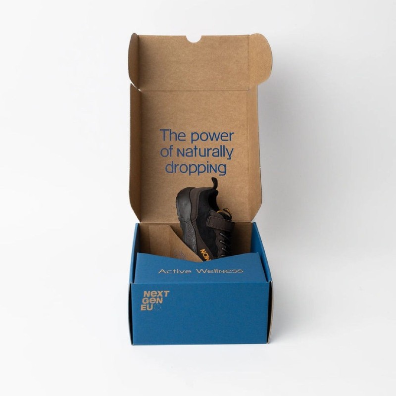 Mud Trail Waterproof Sneakers