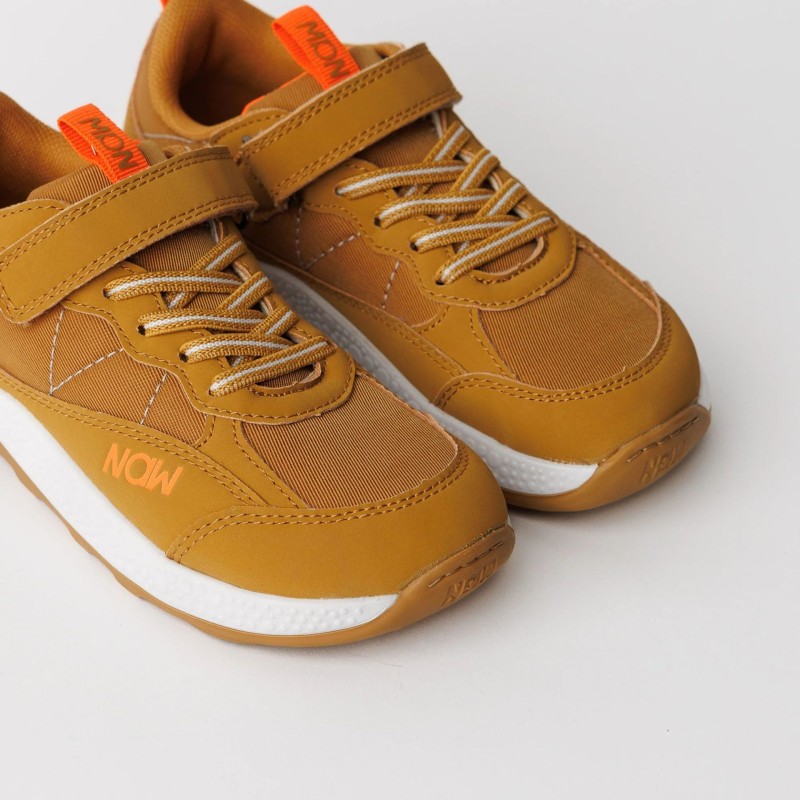 Mud Trail Waterproof Sneakers