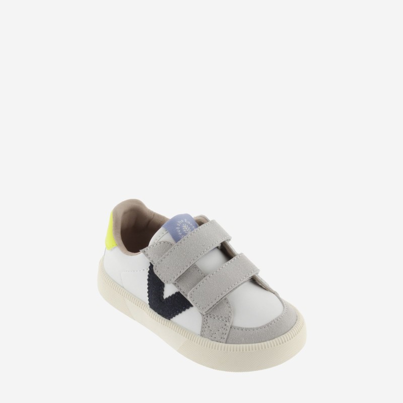 Tnis Oliver Detalles