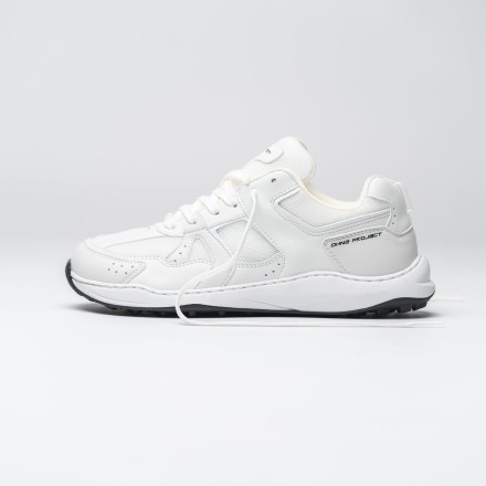 Retro Run Off White Sneakers