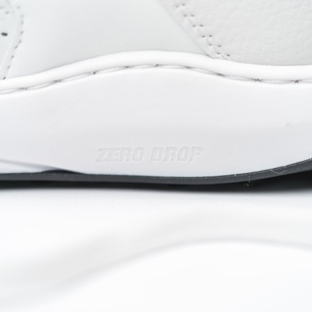 Retro Run Off White Sneakers