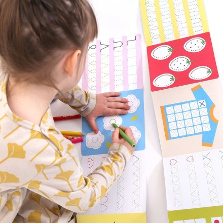 Looong Coloring Book