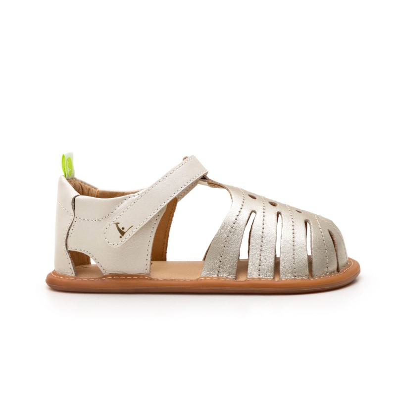 Sandals Tropically