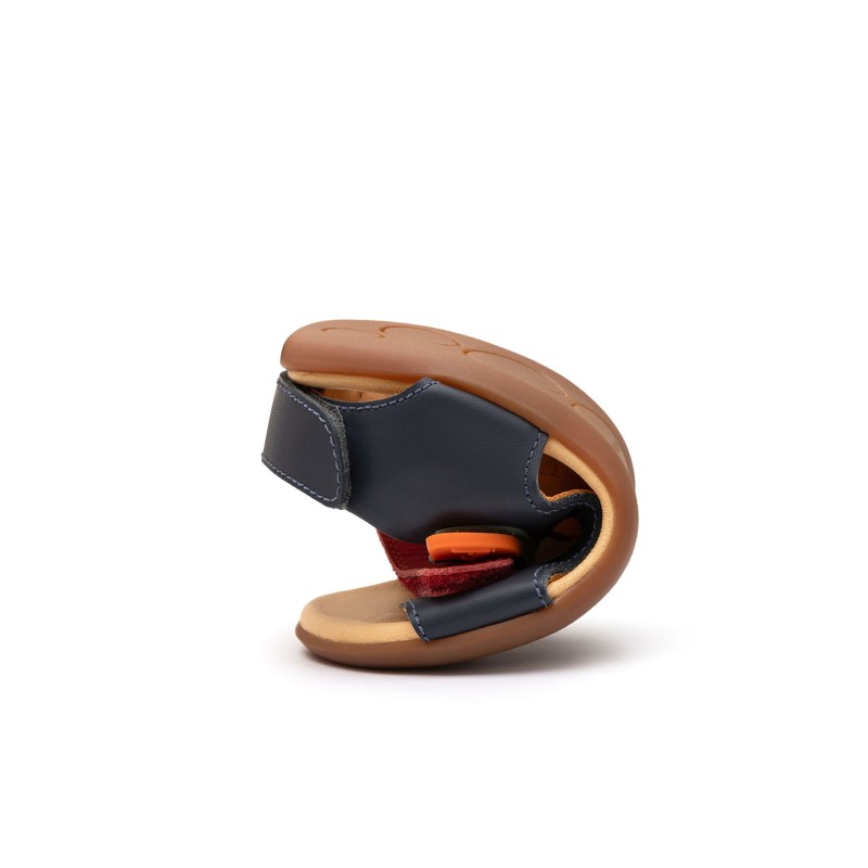 Sandals Explorer