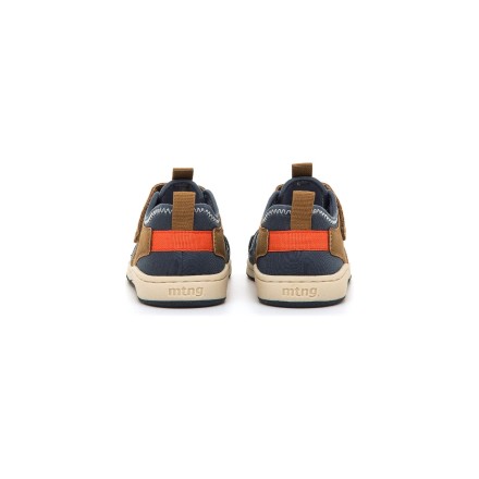 Sports Sneakers Free