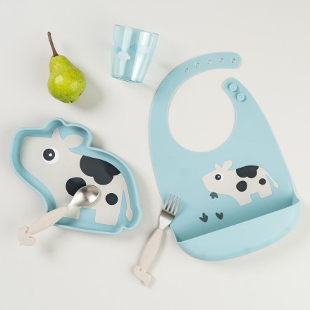 Pull-over silicone bib