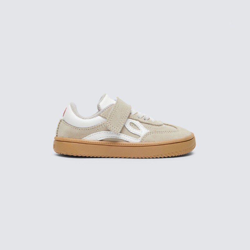 One Sneakers