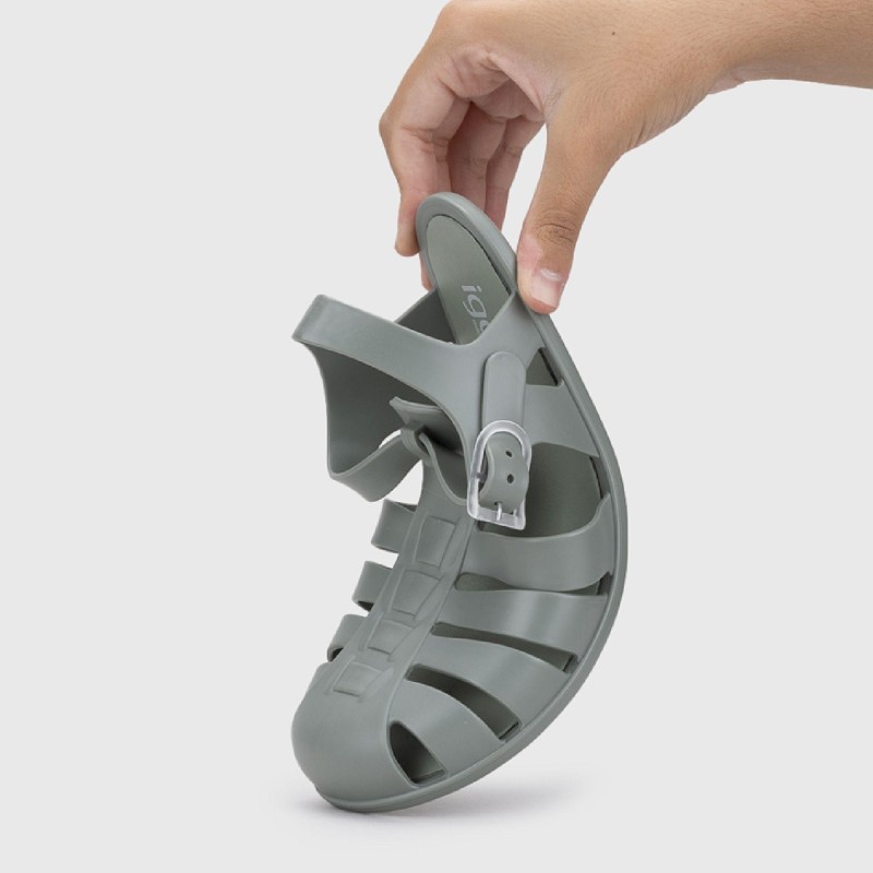 Ura Sandals