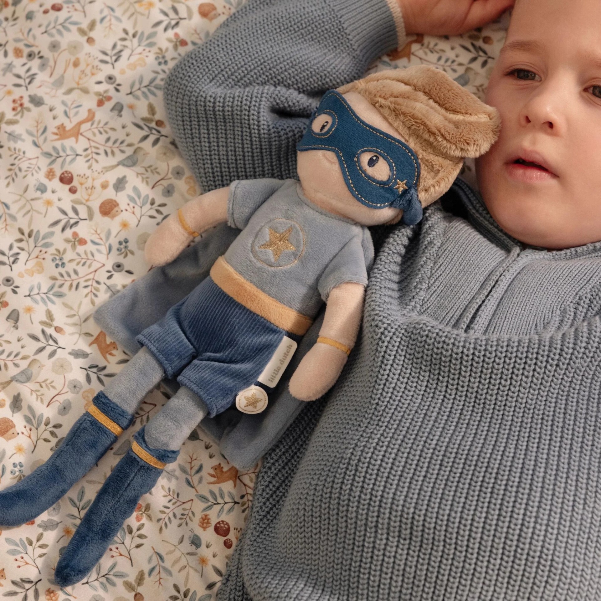 Boneco de pano Super-Herói Jim 35cm