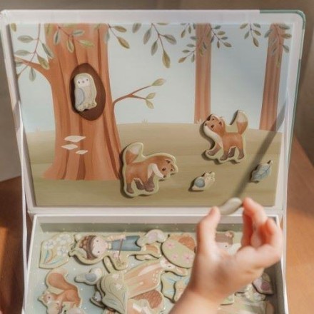 Forest Friends Magnetic Game