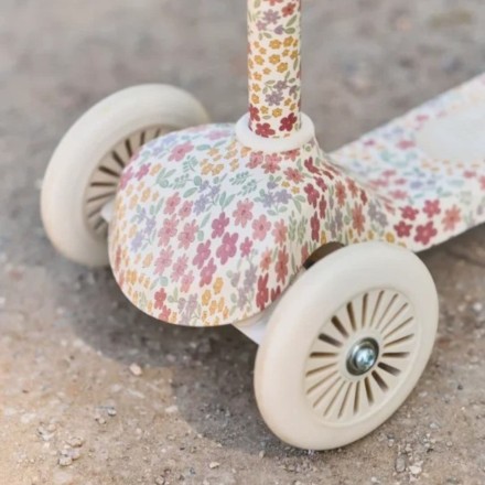 3-Wheel Scooter