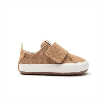 Friendly Green Sneakers