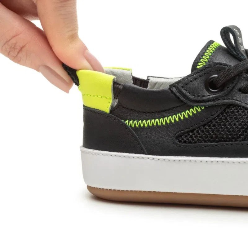 Step Sneakers