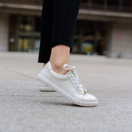 Amada Sneakers