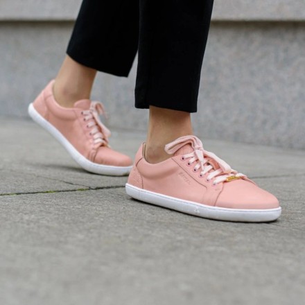 Amada Sneakers