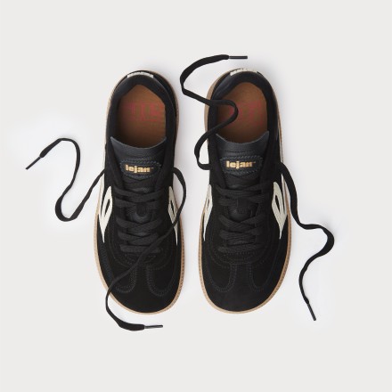 One Sneakers