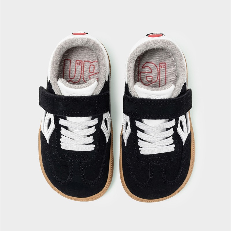 One Sneakers