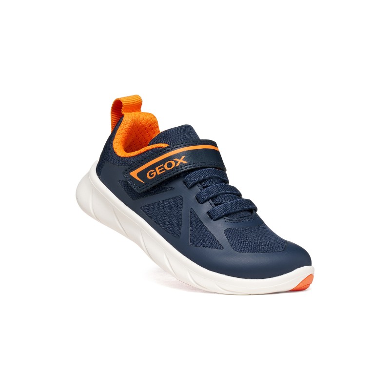 Foot-Run Sneakers