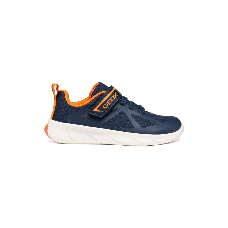 Foot-Run Sneakers