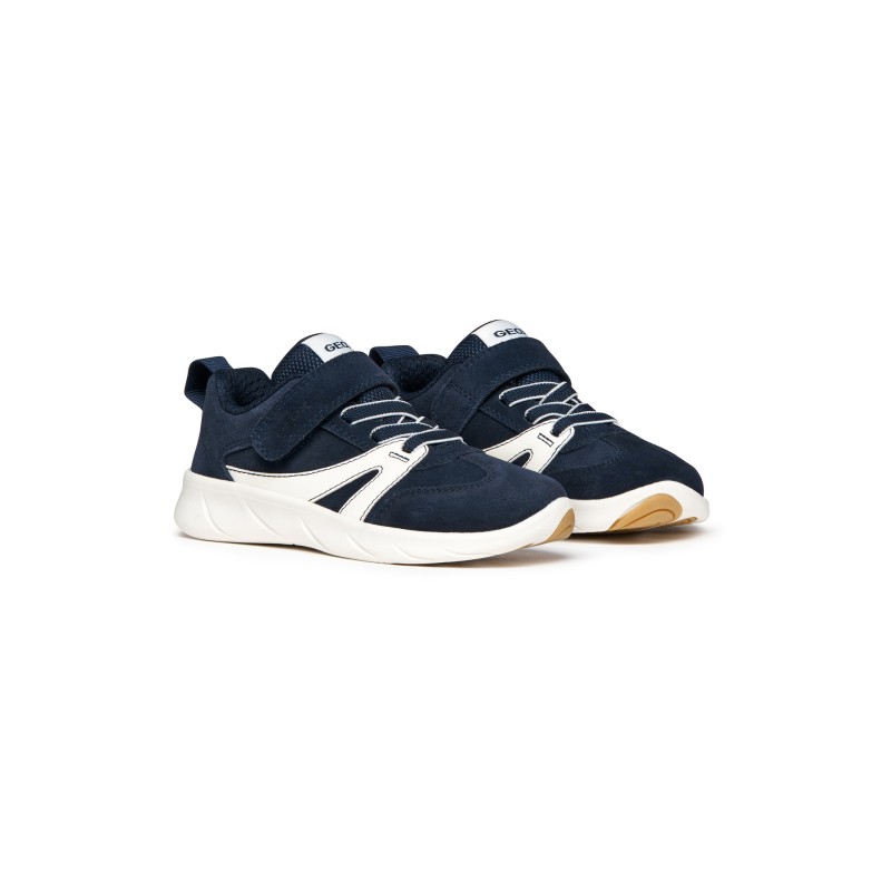 Foot-Run Sneakers