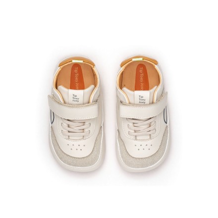 Sneakers Outline