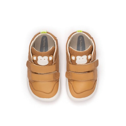 Boots Monkey Hug