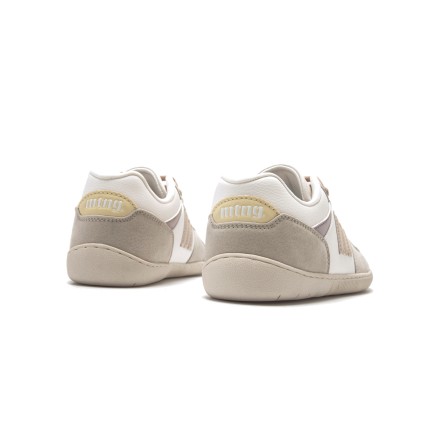 Free Aria Sneakers