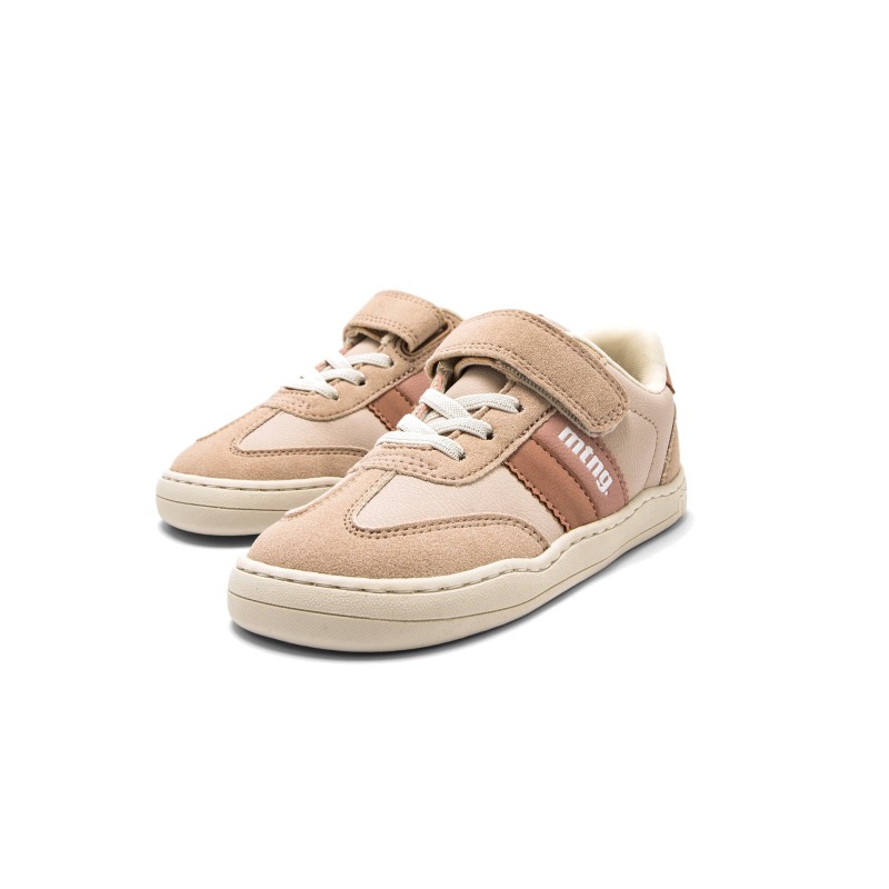 Free Sneakers