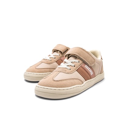 Free Sneakers