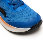 Sports Sneakers Move
